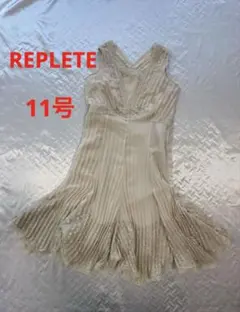 D87 美品　REPLETE ドレス　11号　ベージュ　ペチコート付