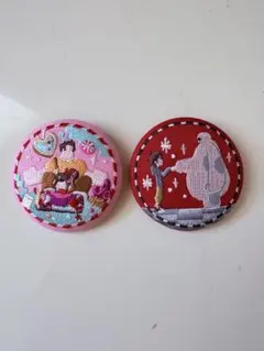 ディズニー　刺繍缶バッジ