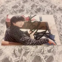 吉田仁人 サイン入り生写真 M!LKファースト写真集僕たちはM!LKです！ 特典 吉田仁人 サイン入り生写真 M!LKファースト写真集僕たちはM!LKです