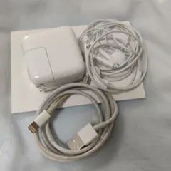 Apple 純正品新品充電アダプターと充電ケーブルとイヤホン3点セット