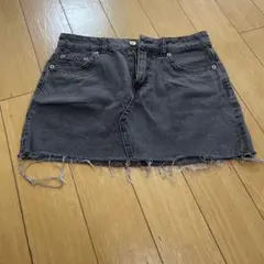 H&M ダークグレー フリンジミニスカート