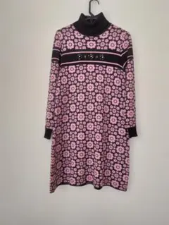 花柄タートルネックワンピース