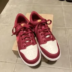 Nike Dunk Low 赤白 スニーカー