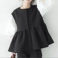 【美品】coca ペプラムデザイン ベスト＋ ブラウス 上品 コーデ売り