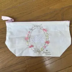 Samantha Thavasa 刺繍ポーチ