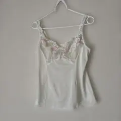 PARFAGE (ワコール)刺繍付きホワイトキャミソール