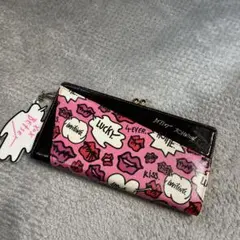 ↑↓Betsey Johnson ・長財布 リップ柄のサムネイル