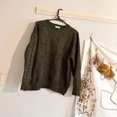 カーキ　ニットセーター 長袖