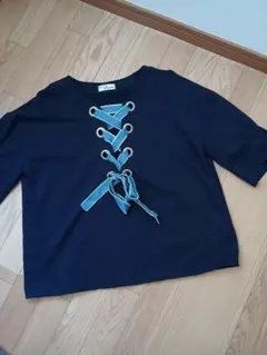 3579&nana　bonbon韓国製リボンアクセント半袖Tシャツ紺色ネイビー