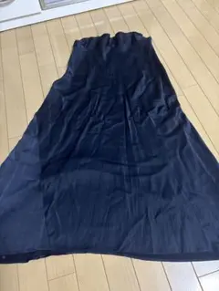 ZARA サテン フレアスカートネイビー