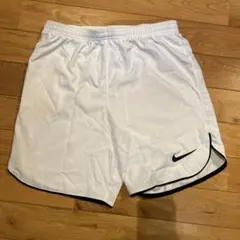 1度使用 Nike ホワイト ハーフパンツ