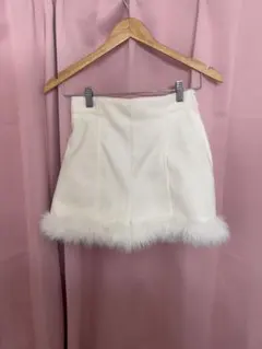 evelynホワイトファー付きミニスカート