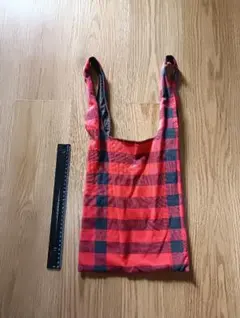 期間限定お値下げ 赤と黒のチェック柄エコバッグ