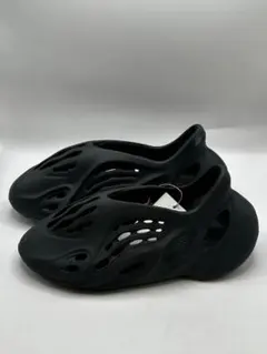 adidas YEEZY FOAM RUNNER Onyx サンダル - メルカリ