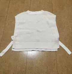 【レイヤードに最適】human woman サイドリボン ニットベスト ホワイト