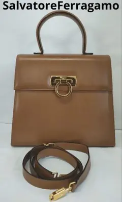 ANA23 サルヴァトーレフェラガモ 極美品 ガンチーニ ハンドバッグ