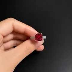 遺品整理　大粒　ヴィンテージリング　ルビー　レッドストーン　ダイヤモンド　マダムのサムネイル