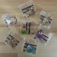 ディズニー ピンバッジ キーチャーム　7個セット