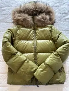 2025年最新】duvetica ダウンジャケット オリーブグリーンの人気