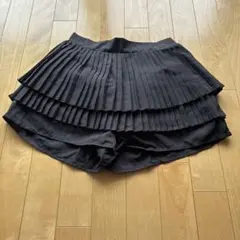 黒のプリーツミニスカート ショートパンツ付き
