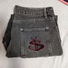 グレー スキニーデニム 刺繍ロゴ付き ヤードセール