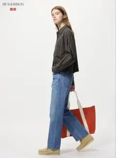 UNIQLO JWAコラボ　ストレートジーンズ　サイズ　24（61cm）