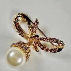 【美品】NINA RICCI ニナリッチ ブローチ リボン パール ゴールド
