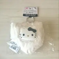 ハローキティ　ハートクッションキーホルダー　ホワイト