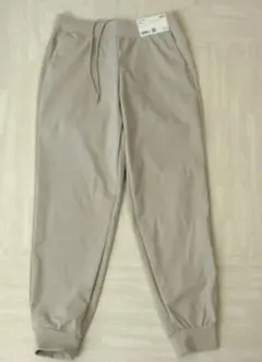 ユニクロ　ウルトラストレッチアクティブ ジョガーパンツ　S