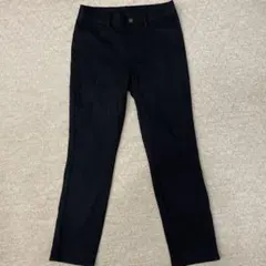 ユニクロ　ブラック　ウルトラストレッチクロップド　レギンスパンツ　Mサイズ
