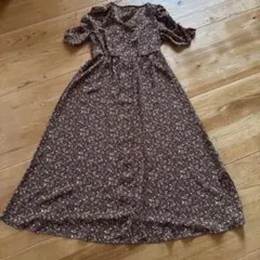 フラワープリント マキシワンピース ブラウン