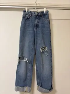ZARA ダメージ加工デニムパンツのサムネイル