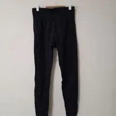 ヨガウェア レギンス ブラック ハイウエスト 着圧 スポーツ タイツ 黒