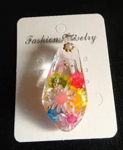 鉱石型のペンダントトップ、クリア、花