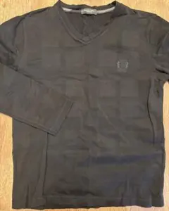ブラックレーベル　黒のVネック長袖カットソー　M