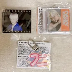 TREASURE カプセルトイ　ジフン