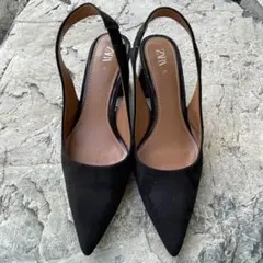 ZARA ブラック ポインテッドトゥストラップパンプス 23.5cm 37