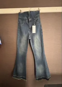 WEVIA ダブルウエストスリムフレアジーンズ