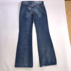 美品です。どんなスタイルに合わせてもセンスアップできるおしゃれなアイテムです。