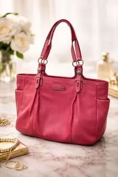 COACH ピンク レザー ショルダーバッグ