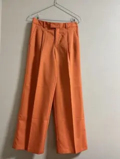 GU ジーユー　ローウエストバギーパンツ　オレンジ