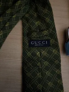 GUCCI グリーン イエローパターン ネクタイ