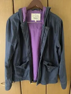 リーバイス　Levi's フード付きジャケット Mサイズのサムネイル