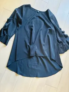 ブラック フレアスリーブ チュニック