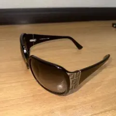 【美品】FENDI フェンディ サングラス ズッカ柄 イタリア製 美品/付属品◎】フェンディ サングラス FF ズッカ柄 イタリア