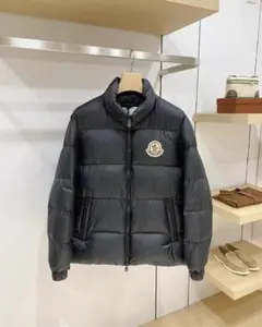 MONCLER ダウンジャケット