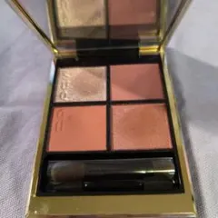 SUQQU シグニチャー カラー アイズ 136