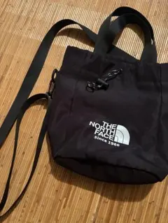 THE NORTH FACE ブラック ショルダーバッグ