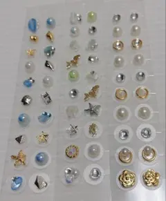 サービス品！夏パーツお値下げ中！ま耳ツボジュエリー６０粒　金アレ対応