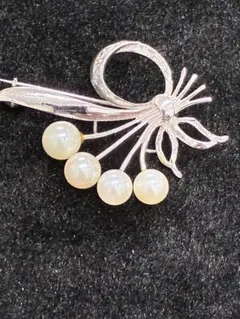 シルバー パール 花モチーフ ブローチ